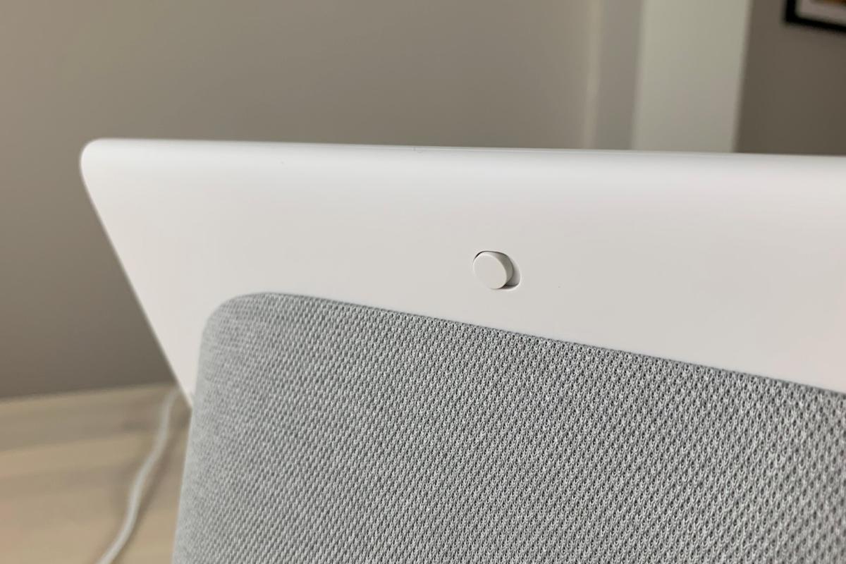 google nest hub max privacy switch