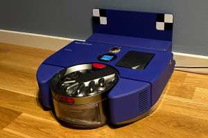 Dyson's new robot vacuum left us disappointed and confused