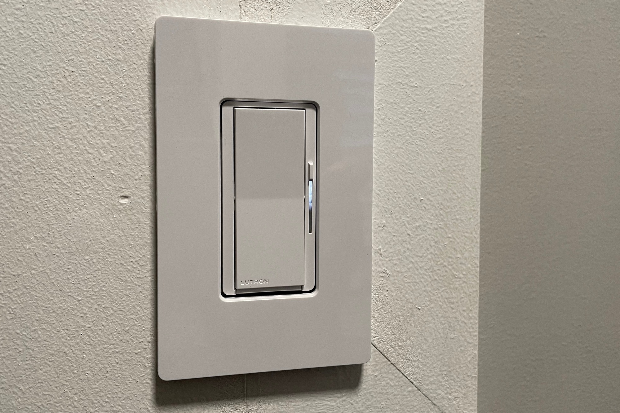 Best smart dimmer overall -- Lutron Diva Smart Dimmer (and the Lutron Caséta ecosystem)