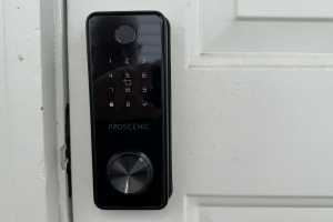 Proscenic Smart Lock L60 review: Affordable front-door security