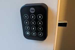 Yale Assure Lock 2 Key-Free Touchscreen with Bluetooth review